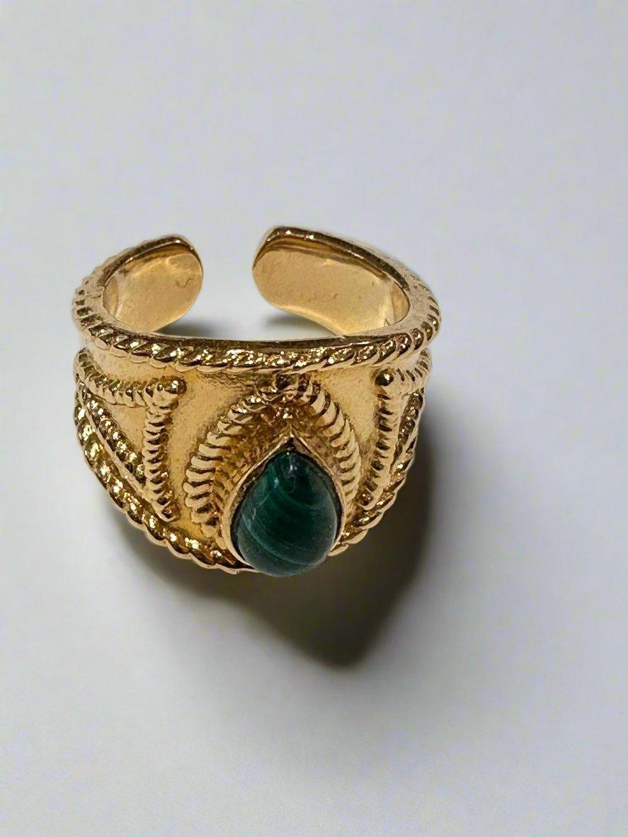 Love Letters from Paris: The Hidden Symbolism in Vintage-Inspired Jewelry