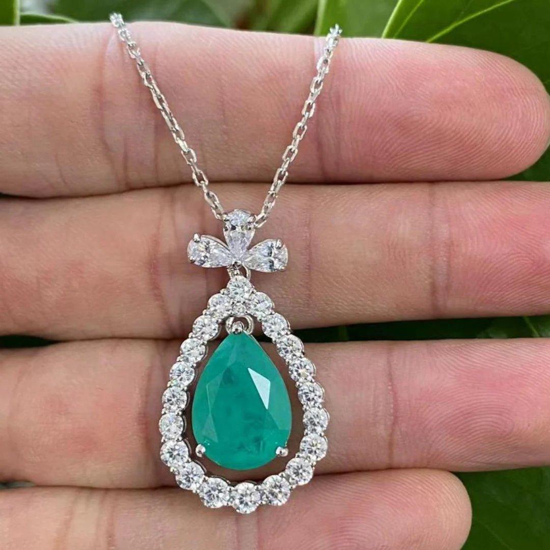 Emerald Green Teardrop Pendant Necklace