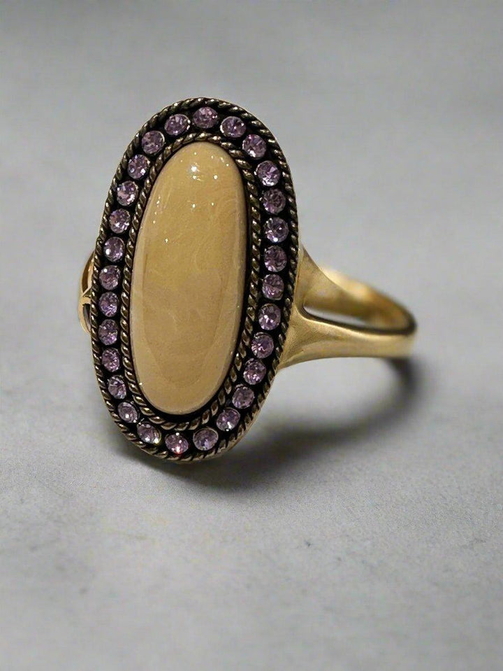 The Soleil Oval Ring