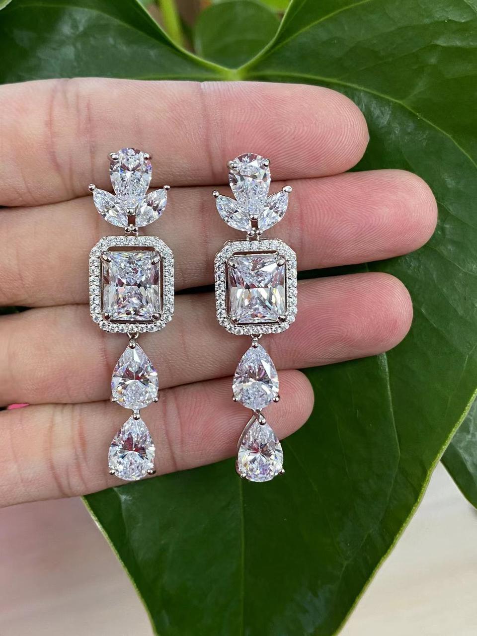 Luxury Emerald Green Crystal Linear Drop Earrings