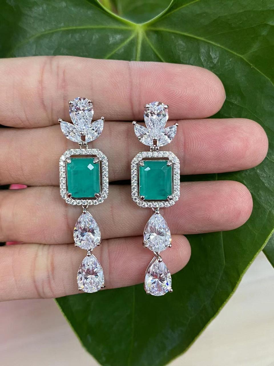 Luxury Emerald Green Crystal Linear Drop Earrings