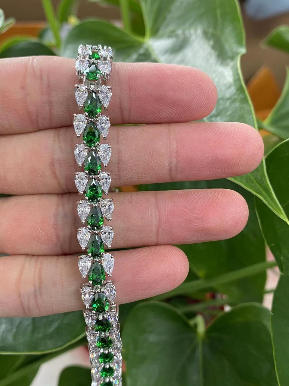 Luxurious Emerald and Crystal Tennis Bracelet