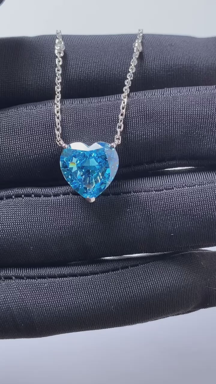 Ocean Blue Heart Solitaire Necklace - Romantic Chain Design